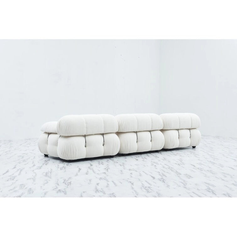 Tapicerowana sofa Gylfi 114