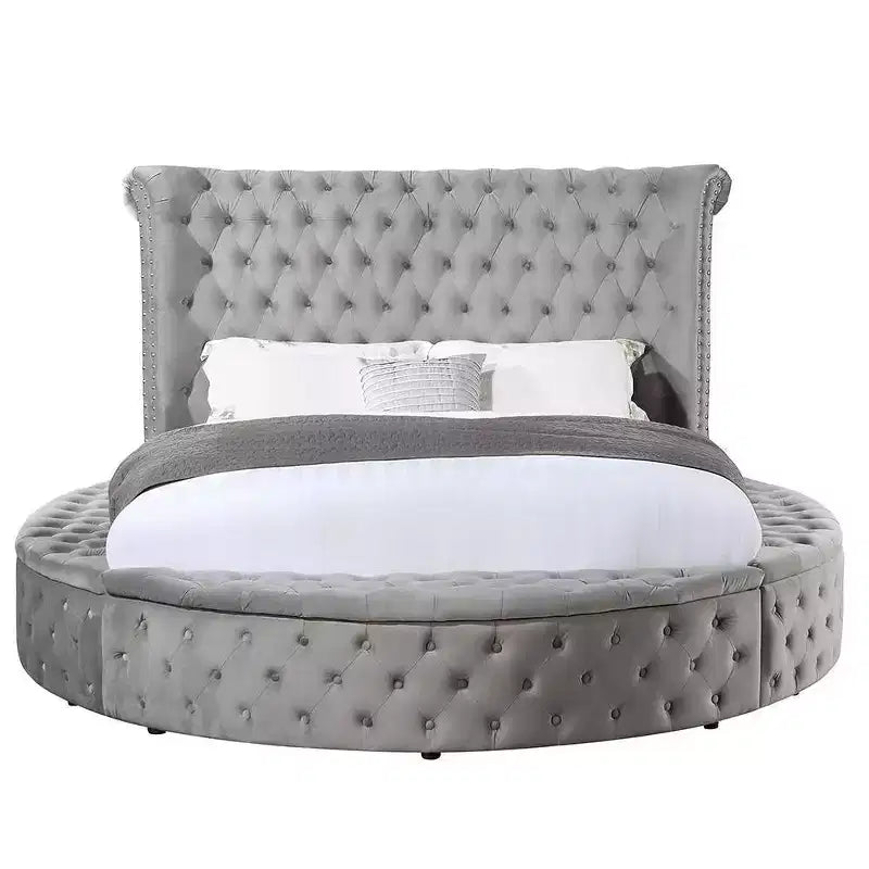 Łóżko dwuosobowe 109 Gaiva z szarego aksamitu - Acme Furniture: Elegancki wzór z ozdobnymi ćwiekami i przeszyciami, rama z kompozytu drewnianego