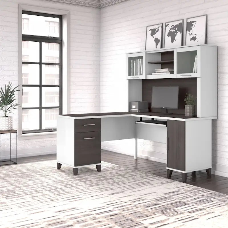 Biurko w kształcie litery L Somerset 60 cali z nadstawką do przechowywania od Bush Furniture