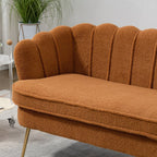Mała dwuosobowa sofa do pokoju ze złotymi metalowymi nogami - 2 miejsca