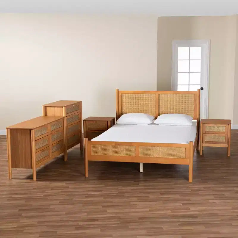 Zestaw sypialniany Baxton Studio Jenn w stylu Japandi, 5-częściowy, rozmiar Queen Size, z drewna w kolorze złotej brązy z rattanem o postarzanej wykończeniu