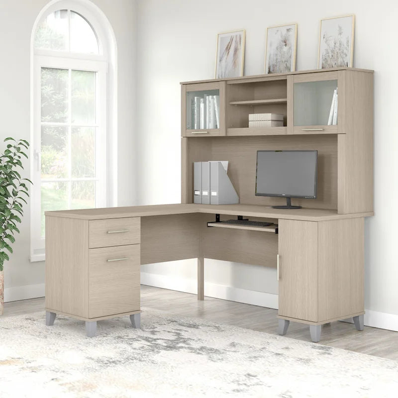 Biurko w kształcie litery L Somerset 60 cali z nadstawką do przechowywania od Bush Furniture