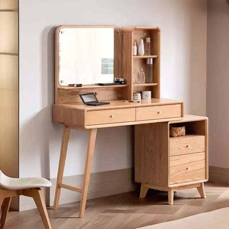 Nowoczesna komoda GDFStudio Crichton z litego dębu z 4 szufladami i półkami