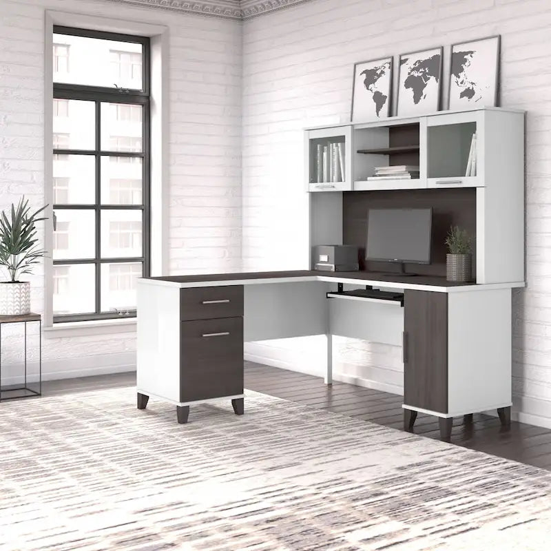 Biurko w kształcie litery L Somerset 60 cali z nadstawką do przechowywania od Bush Furniture