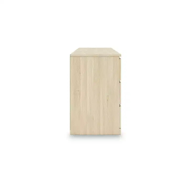 Komoda 6-szufladowa Modern Onita marki Signature Design by Ashley, komoda w wykończeniu z naturalnego brązowego drewna o designie pozbawionym uchwytów