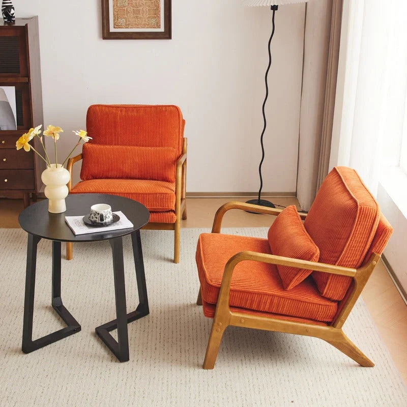 Tapicerowany fotel w stylu Mid-Century Modern