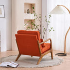 Tapicerowany fotel w stylu Mid-Century Modern