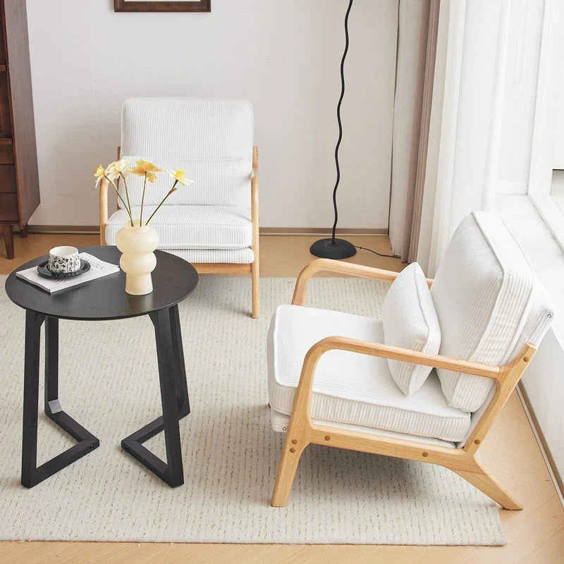 Tapicerowany fotel w stylu Mid-Century Modern