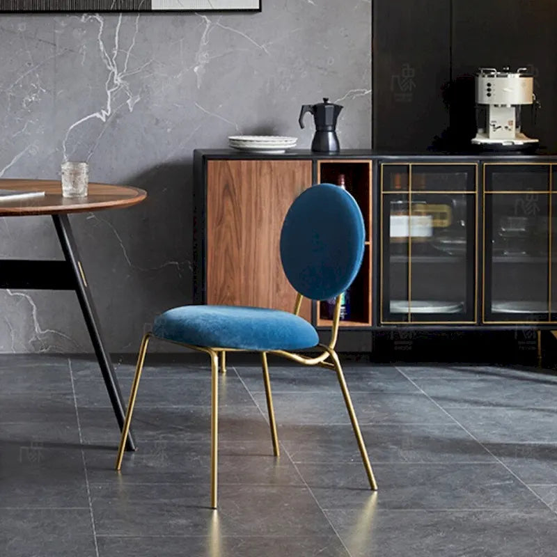 55.12 Komoda bufetowa w stylu Mid-Century Modern, szafka 3-drzwiowa, wielowarstwowa rama z litego drewna, fornir orzechowy, w pełni zmontowana - 55.12