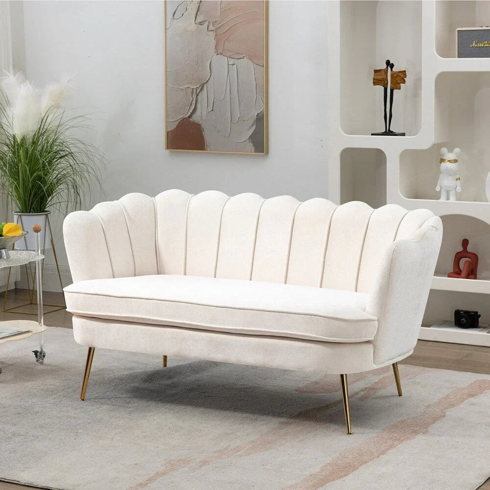 Mała dwuosobowa sofa do pokoju ze złotymi metalowymi nogami - 2 miejsca