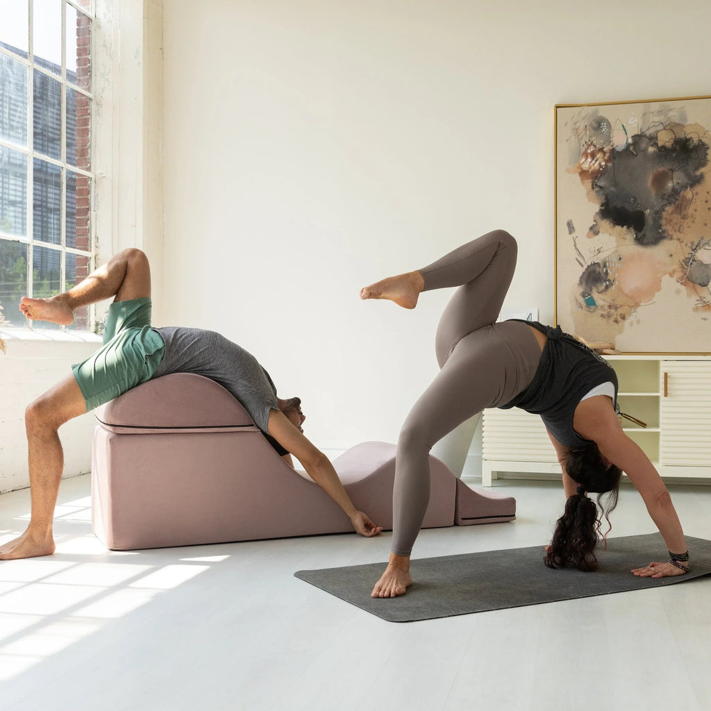 Szezlong rozkładany Avana Kami / Yoga & Massage – Pufa 2 w 1 z ukrytym rozkładanym fotelem do jogi, mikrowelur – Nie dotyczy
