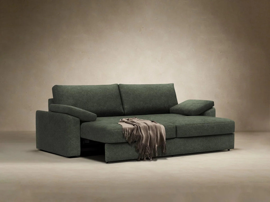 Sofa rozkładana Vilander z podłokietnikami poduszkowymi