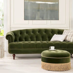 Sofa Chesterfield La Rosa 84 w stylu Mid-Century Modern, tapicerowana aksamitem i przeszywana głęboko