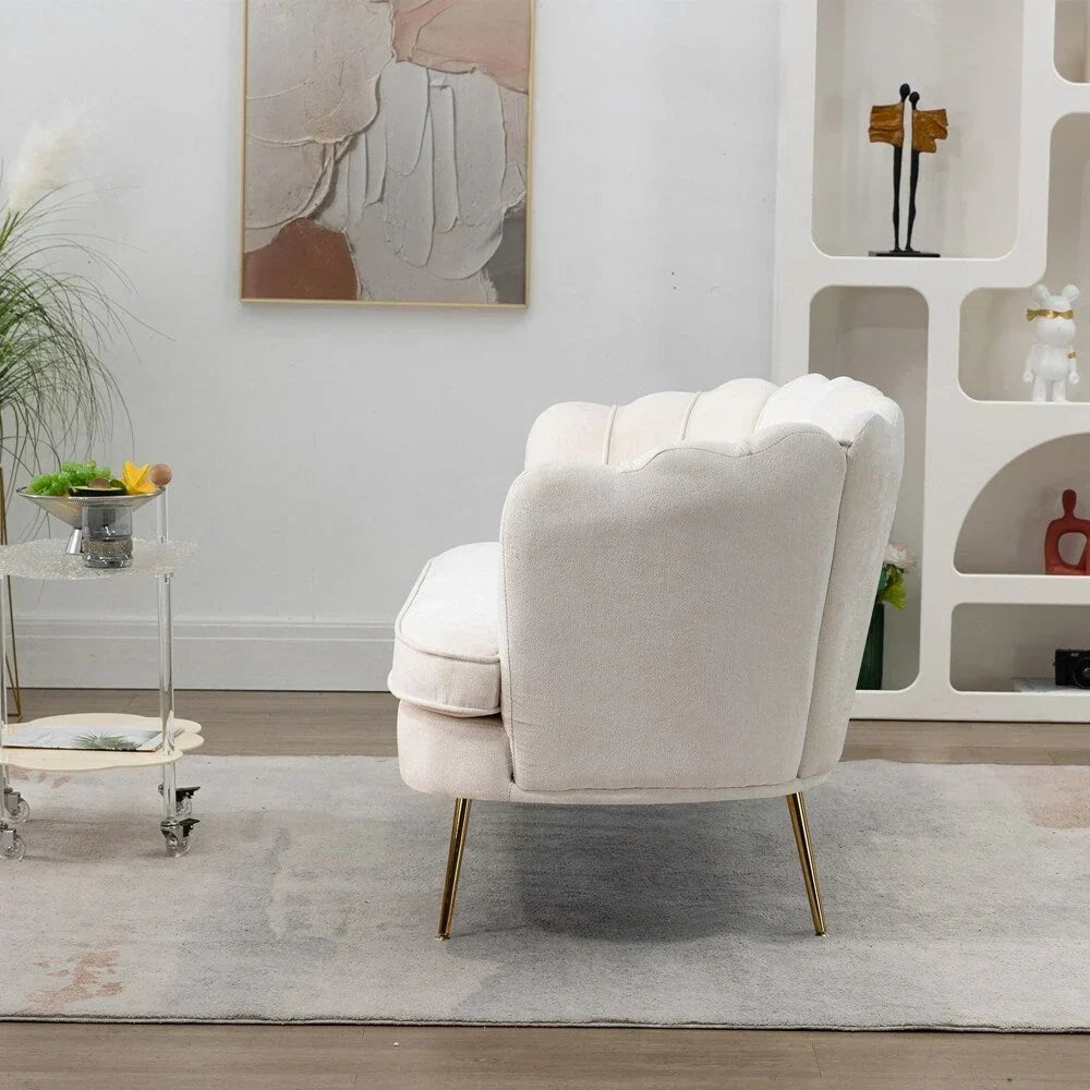 Mała dwuosobowa sofa do pokoju ze złotymi metalowymi nogami - 2 miejsca